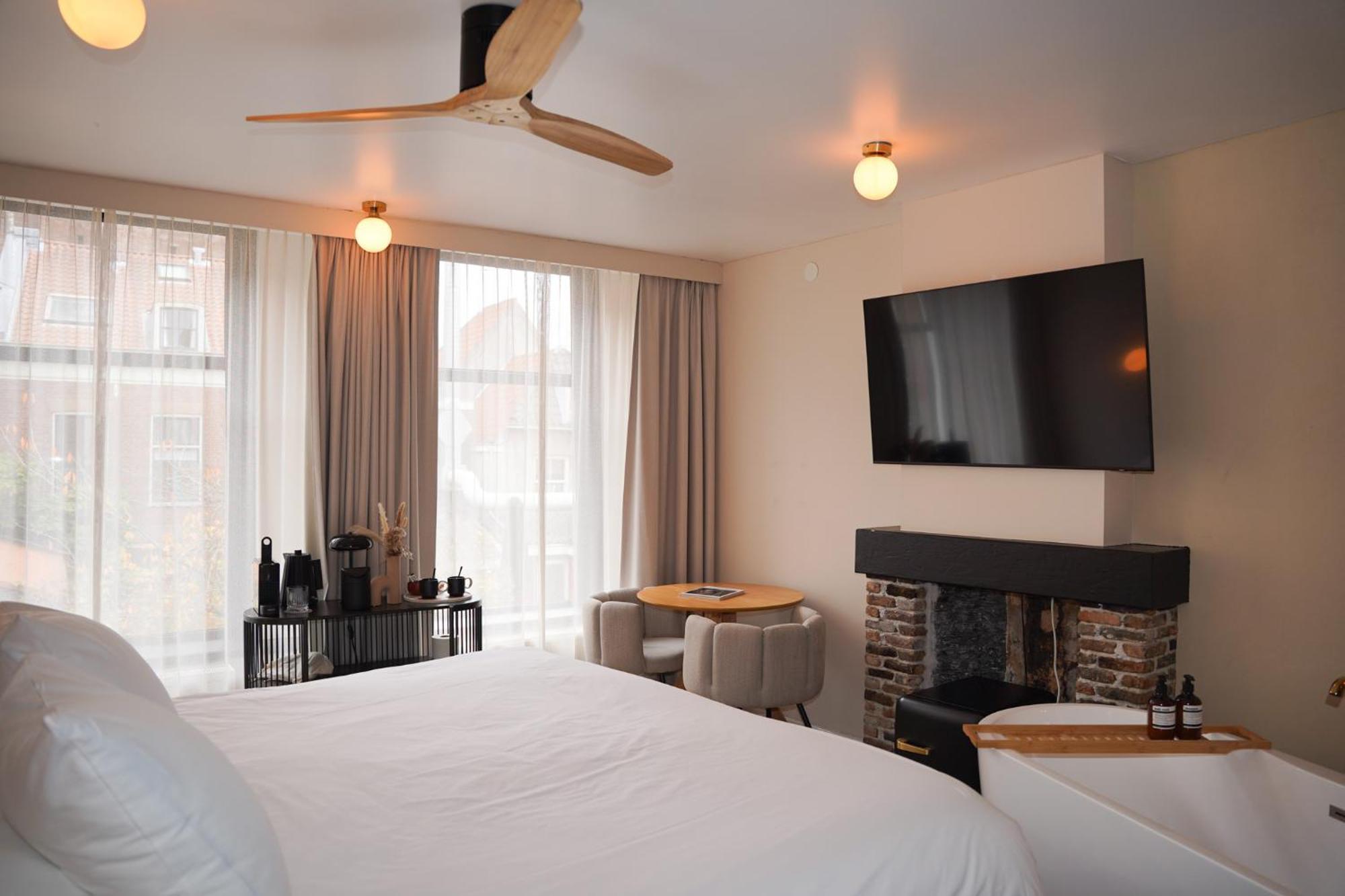 Boutique Hotel Johannes Делфт Екстериор снимка